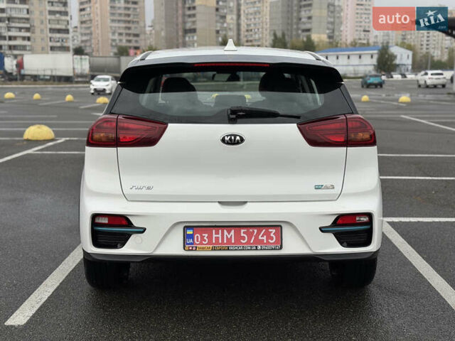 Киа Niro 2020 в Киеве на Automoto.ua Белый Киа Niro, объемом двигателя 0 л и пробегом 171 тыс. км за 18300 $, фото 7 на Automoto.ua