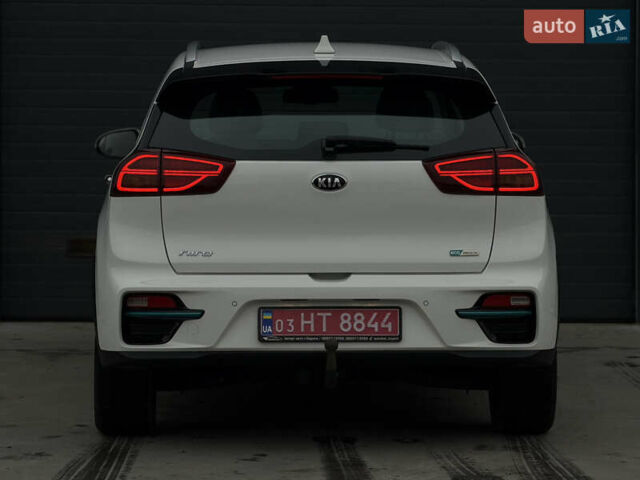 Белый Киа Niro, объемом двигателя 0 л и пробегом 172 тыс. км за 17500 $, фото 12 на Automoto.ua