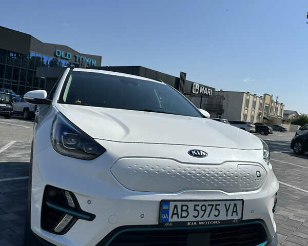 Белый Киа Niro, объемом двигателя 0 л и пробегом 103 тыс. км за 21000 $, фото 12 на Automoto.ua