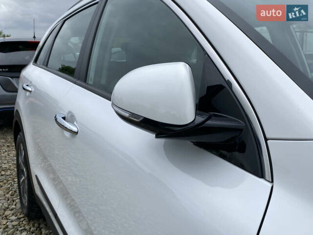 Белый Киа Niro, объемом двигателя 0 л и пробегом 96 тыс. км за 19950 $, фото 28 на Automoto.ua