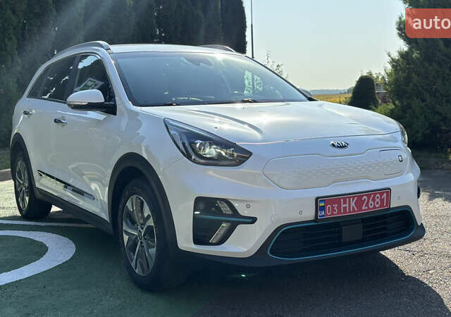 Белый Киа Niro, объемом двигателя 0 л и пробегом 114 тыс. км за 19400 $, фото 20 на Automoto.ua