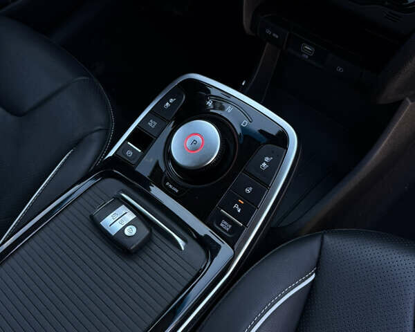 Белый Киа Niro, объемом двигателя 0 л и пробегом 115 тыс. км за 19600 $, фото 27 на Automoto.ua