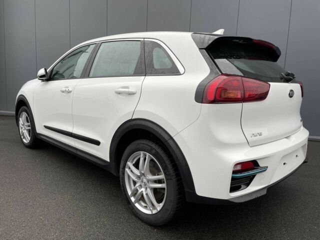 Белый Киа Niro, объемом двигателя 0 л и пробегом 47 тыс. км за 10200 $, фото 3 на Automoto.ua