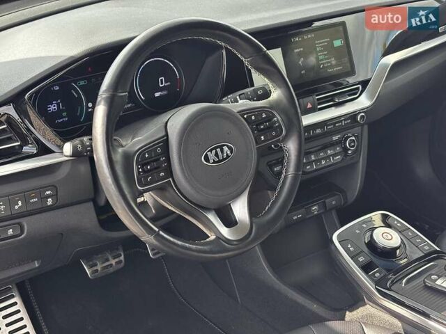 Киа Niro 2020 в Львове на Automoto.ua Белый Киа Niro, объемом двигателя 0 л и пробегом 95 тыс. км за 20450 $, фото 14 на Automoto.ua