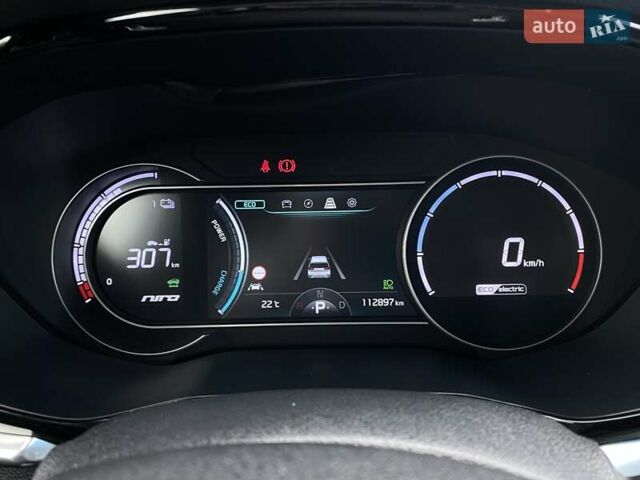 Білий Кіа Niro, об'ємом двигуна 0 л та пробігом 112 тис. км за 22900 $, фото 33 на Automoto.ua