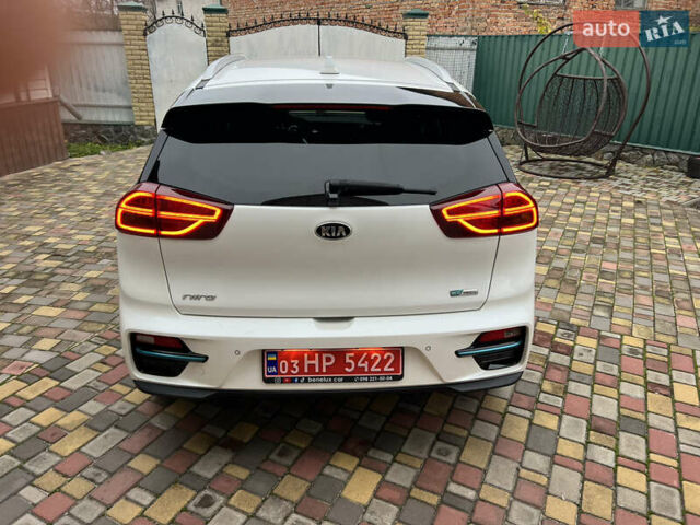 Белый Киа Niro, объемом двигателя 0 л и пробегом 116 тыс. км за 21000 $, фото 8 на Automoto.ua
