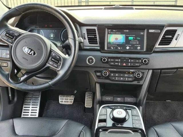 Білий Кіа Niro, об'ємом двигуна 0 л та пробігом 89 тис. км за 15000 $, фото 10 на Automoto.ua