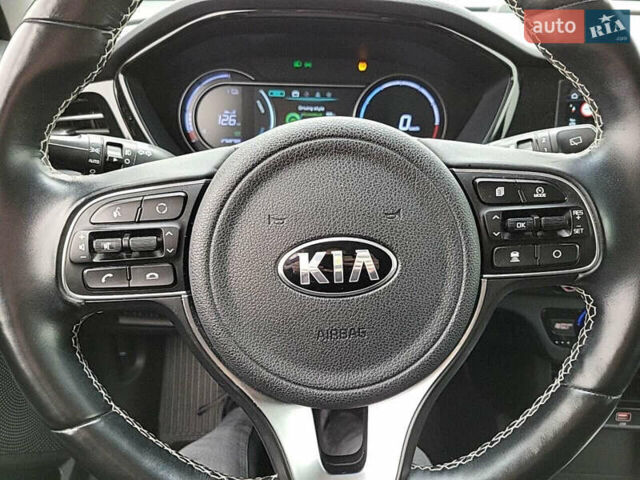 Білий Кіа Niro, об'ємом двигуна 0 л та пробігом 116 тис. км за 20246 $, фото 10 на Automoto.ua