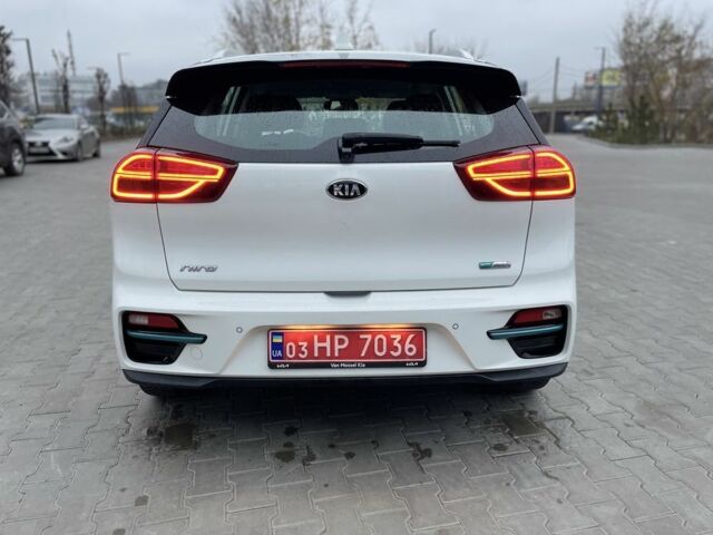 Білий Кіа Niro, об'ємом двигуна 0 л та пробігом 106 тис. км за 19500 $, фото 7 на Automoto.ua