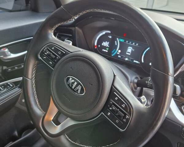 Белый Киа Niro, объемом двигателя 0 л и пробегом 94 тыс. км за 19855 $, фото 39 на Automoto.ua