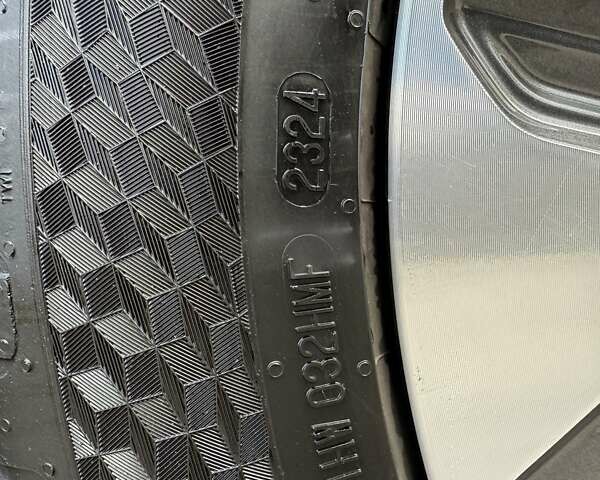 Білий Кіа Niro, об'ємом двигуна 0 л та пробігом 168 тис. км за 18455 $, фото 20 на Automoto.ua