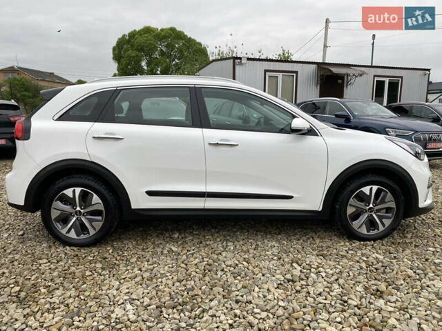 Белый Киа Niro, объемом двигателя 0 л и пробегом 96 тыс. км за 19950 $, фото 24 на Automoto.ua