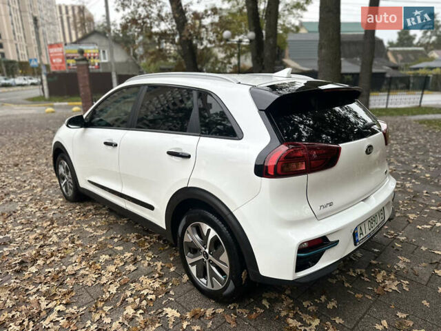 Киа Niro 2020 в Ирпене на Automoto.ua Белый Киа Niro, объемом двигателя 0 л и пробегом 79 тыс. км за 21000 $, фото 14 на Automoto.ua
