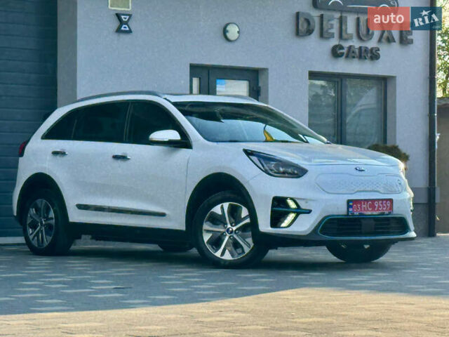 Киа Niro 2020 в Дрогобыче на Automoto.ua Белый Киа Niro, объемом двигателя 0 л и пробегом 62 тыс. км за 19500 $, фото 6 на Automoto.ua