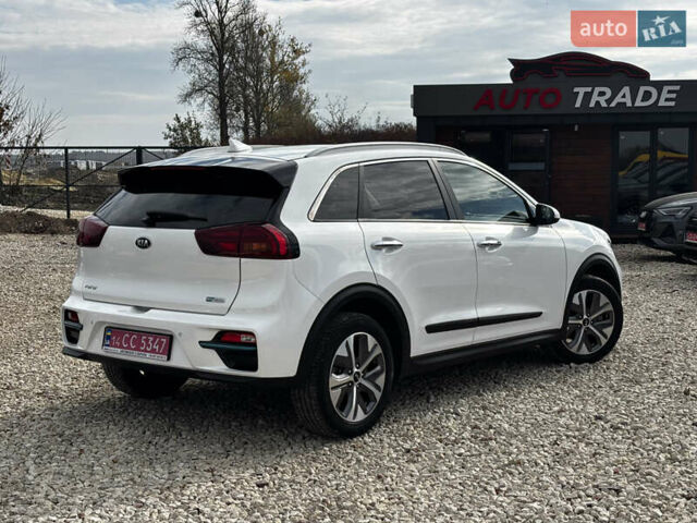 Белый Киа Niro, объемом двигателя 0 л и пробегом 141 тыс. км за 19100 $, фото 11 на Automoto.ua
