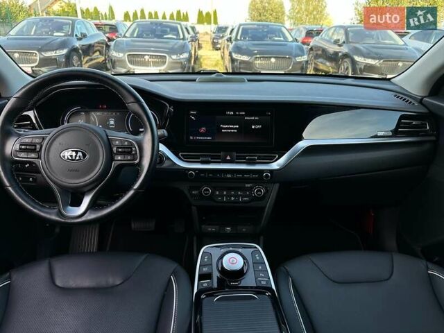 Білий Кіа Niro, об'ємом двигуна 0 л та пробігом 62 тис. км за 24400 $, фото 69 на Automoto.ua
