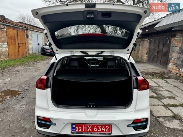 Белый Киа Niro, объемом двигателя 0 л и пробегом 160 тыс. км за 18850 $, фото 38 на Automoto.ua