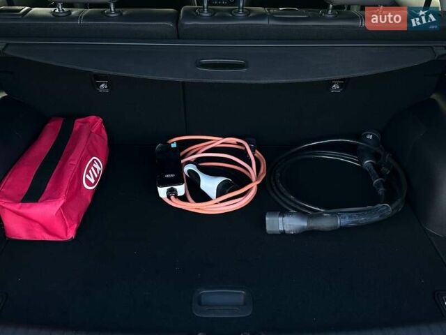 Білий Кіа Niro, об'ємом двигуна 0 л та пробігом 62 тис. км за 24400 $, фото 75 на Automoto.ua