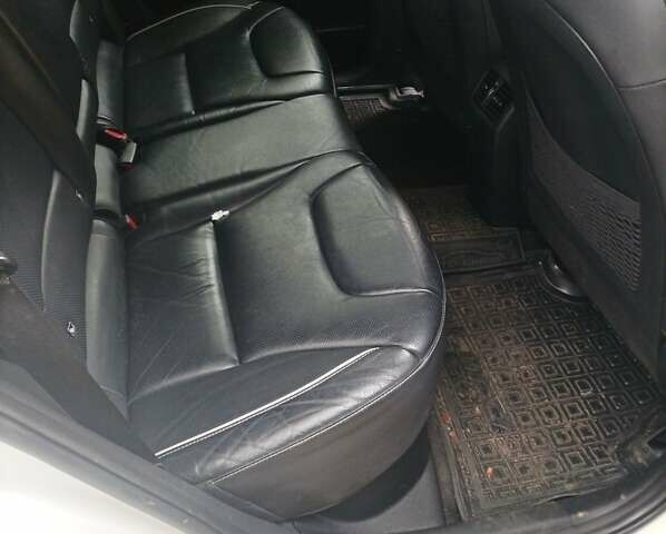 Белый Киа Niro, объемом двигателя 0 л и пробегом 200 тыс. км за 19000 $, фото 14 на Automoto.ua