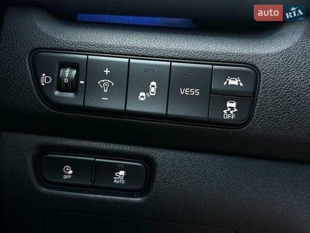 Білий Кіа Niro, об'ємом двигуна 0 л та пробігом 62 тис. км за 24400 $, фото 35 на Automoto.ua