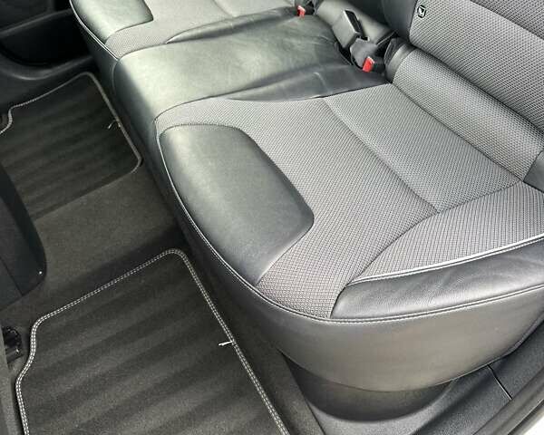 Білий Кіа Niro, об'ємом двигуна 0 л та пробігом 147 тис. км за 18800 $, фото 49 на Automoto.ua