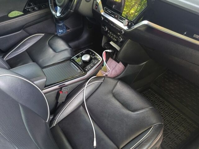 Белый Киа Niro, объемом двигателя 0 л и пробегом 120 тыс. км за 21000 $, фото 9 на Automoto.ua