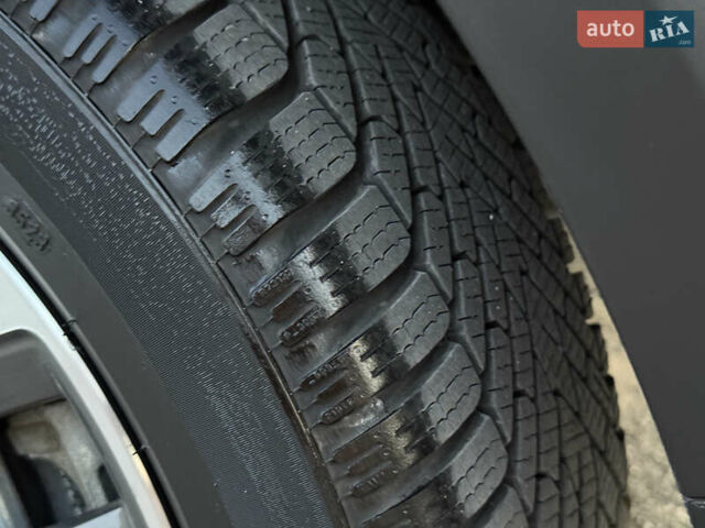 Белый Киа Niro, объемом двигателя 0 л и пробегом 152 тыс. км за 18200 $, фото 49 на Automoto.ua