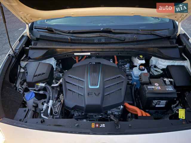 Білий Кіа Niro, об'ємом двигуна 0 л та пробігом 152 тис. км за 18500 $, фото 53 на Automoto.ua