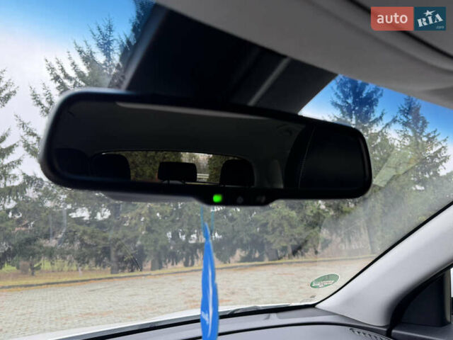 Білий Кіа Niro, об'ємом двигуна 0 л та пробігом 141 тис. км за 19499 $, фото 41 на Automoto.ua