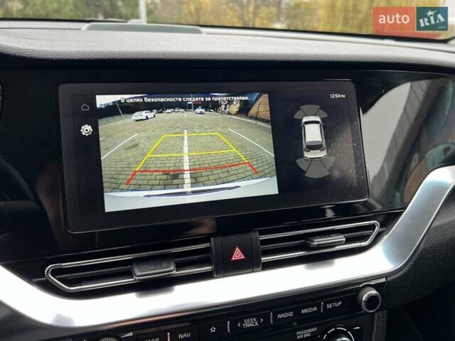 Белый Киа Niro, объемом двигателя 0 л и пробегом 146 тыс. км за 19799 $, фото 39 на Automoto.ua