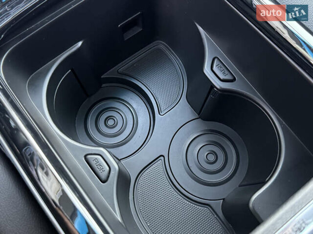Киа Niro 2020 в Дрогобыче на Automoto.ua Белый Киа Niro, объемом двигателя 0 л и пробегом 62 тыс. км за 19500 $, фото 59 на Automoto.ua