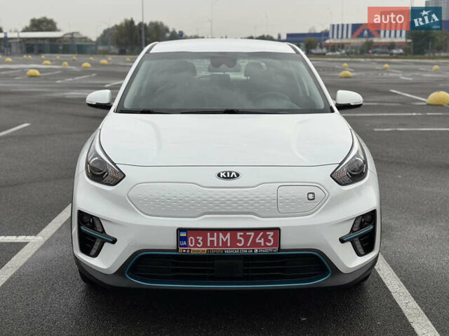 Киа Niro 2020 в Киеве на Automoto.ua Белый Киа Niro, объемом двигателя 0 л и пробегом 171 тыс. км за 18300 $, фото 3 на Automoto.ua