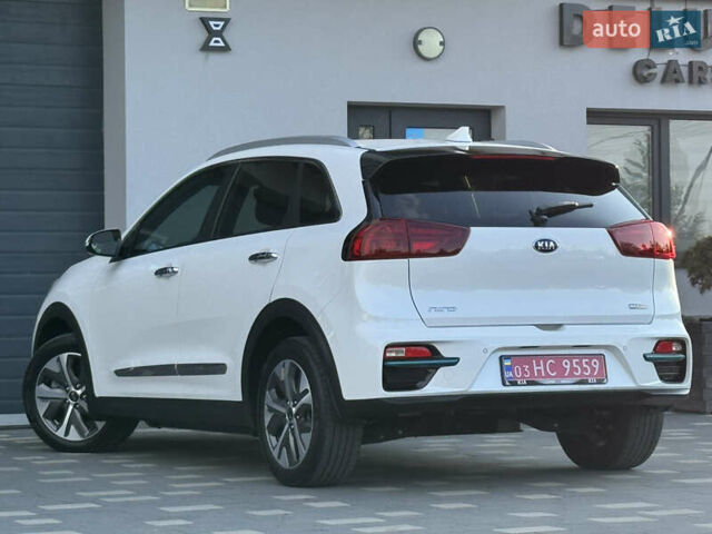 Киа Niro 2020 в Дрогобыче на Automoto.ua Белый Киа Niro, объемом двигателя 0 л и пробегом 62 тыс. км за 19500 $, фото 24 на Automoto.ua