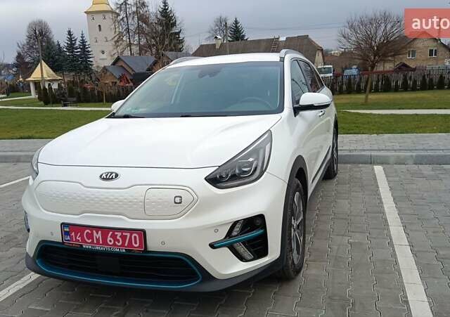 Білий Кіа Niro, об'ємом двигуна 0 л та пробігом 127 тис. км за 19999 $, фото 48 на Automoto.ua