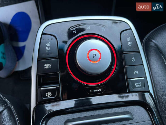 Киа Niro 2020 в Луцке на Automoto.ua Белый Киа Niro, объемом двигателя 0 л и пробегом 148 тыс. км за 19900 $, фото 19 на Automoto.ua