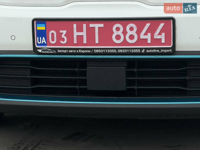 Белый Киа Niro, объемом двигателя 0 л и пробегом 172 тыс. км за 17500 $, фото 28 на Automoto.ua