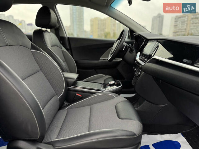 Киа Niro 2020 в Киеве на Automoto.ua Белый Киа Niro, объемом двигателя 0 л и пробегом 171 тыс. км за 18300 $, фото 29 на Automoto.ua