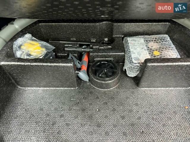 Белый Киа Niro, объемом двигателя 0 л и пробегом 91 тыс. км за 19985 $, фото 34 на Automoto.ua