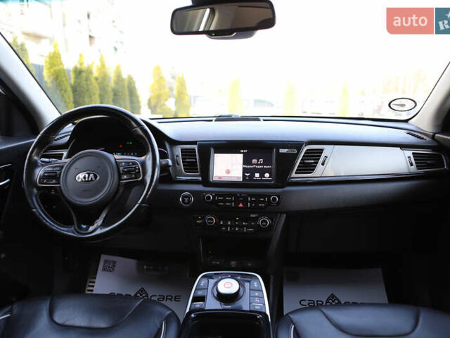 Белый Киа Niro, объемом двигателя 0 л и пробегом 80 тыс. км за 18800 $, фото 36 на Automoto.ua
