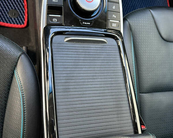Белый Киа Niro, объемом двигателя 0 л и пробегом 124 тыс. км за 19800 $, фото 10 на Automoto.ua