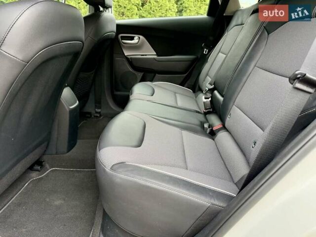 Белый Киа Niro, объемом двигателя 0 л и пробегом 65 тыс. км за 19300 $, фото 21 на Automoto.ua