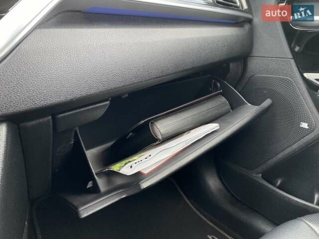 Білий Кіа Niro, об'ємом двигуна 0 л та пробігом 112 тис. км за 22900 $, фото 46 на Automoto.ua