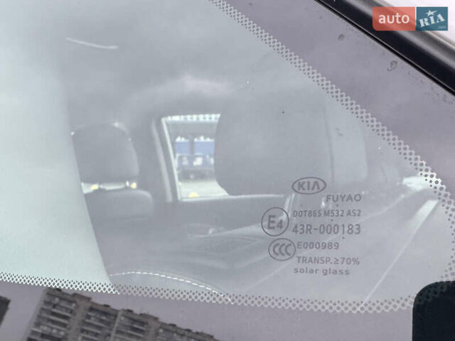 Киа Niro 2020 в Киеве на Automoto.ua Белый Киа Niro, объемом двигателя 0 л и пробегом 171 тыс. км за 18300 $, фото 55 на Automoto.ua