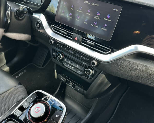 Киа Niro 2020 в Львове на Automoto.ua Белый Киа Niro, объемом двигателя 0 л и пробегом 129 тыс. км за 18350 $, фото 54 на Automoto.ua