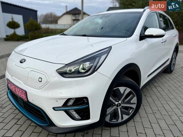 Білий Кіа Niro, об'ємом двигуна 0 л та пробігом 89 тис. км за 18950 $, фото 10 на Automoto.ua