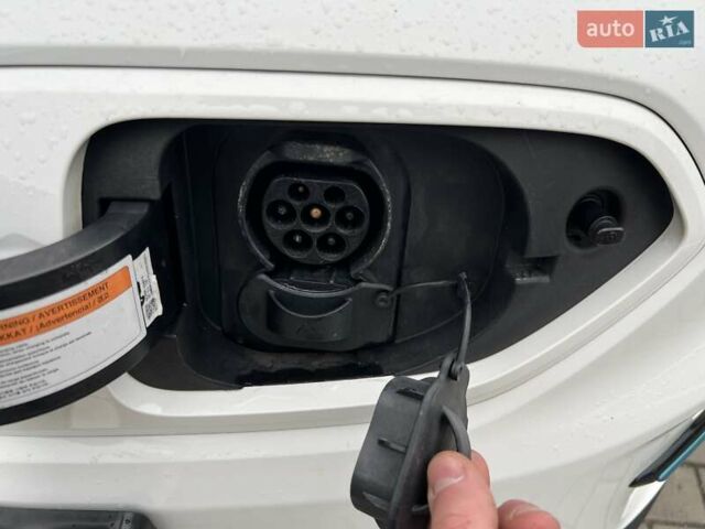 Белый Киа Niro, объемом двигателя 0 л и пробегом 146 тыс. км за 19799 $, фото 16 на Automoto.ua