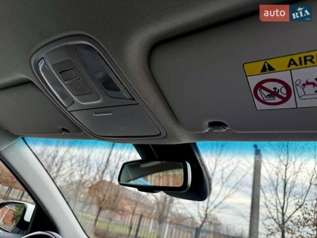 Білий Кіа Niro, об'ємом двигуна 0 л та пробігом 89 тис. км за 18950 $, фото 89 на Automoto.ua