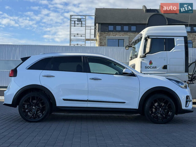 Киа Niro 2020 в Киеве на Automoto.ua Белый Киа Niro, объемом двигателя 0 л и пробегом 151 тыс. км за 19600 $, фото 14 на Automoto.ua