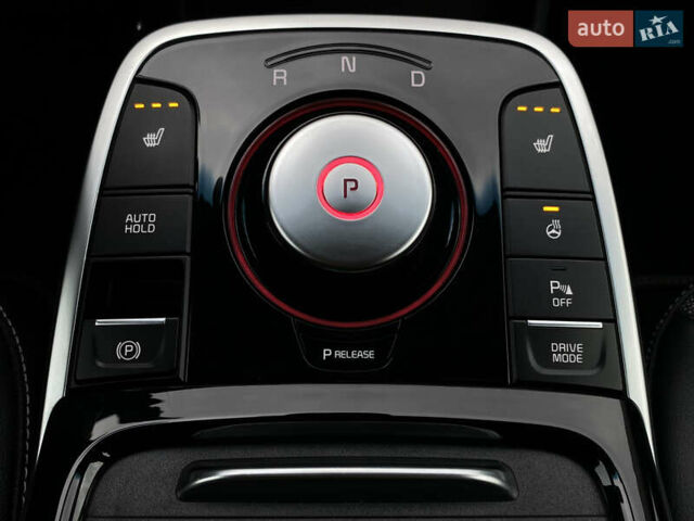 Белый Киа Niro, объемом двигателя 0 л и пробегом 96 тыс. км за 19950 $, фото 7 на Automoto.ua