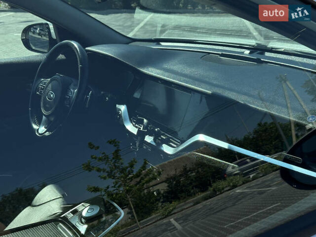 Белый Киа Niro, объемом двигателя 0 л и пробегом 103 тыс. км за 21000 $, фото 20 на Automoto.ua